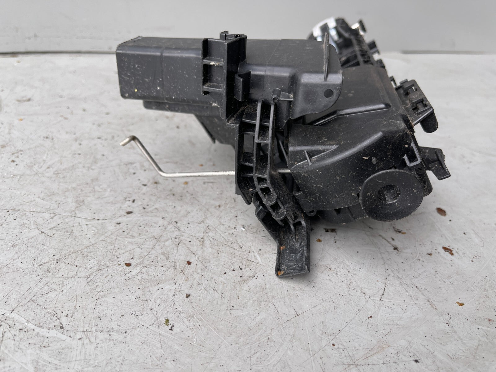 MERCEDES BENZ A CLASS W176 DRIVER SIDE FRONT DOOR LOCK 01150180002