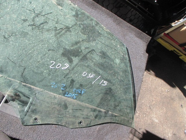 2015 PEUGEOT 208 OSF DRIVER SIDE WINDOW GLASS