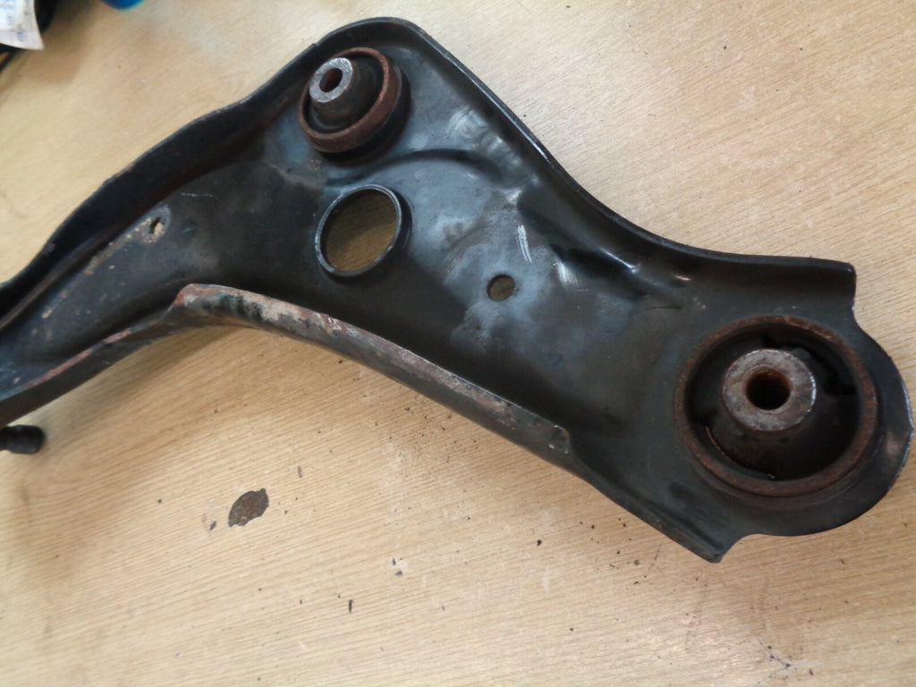 NISSAN QASHQAI J11 OSF DRIVER SIDE FRONT WISHBONE