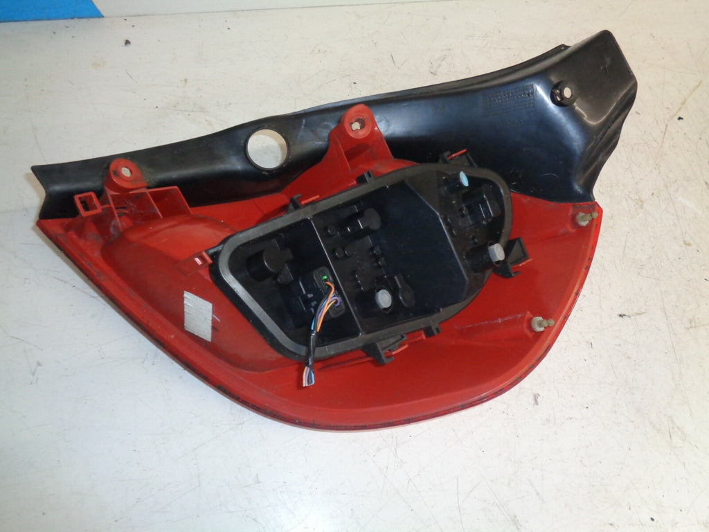 RENAULT CLIO 2006 MK3 NSR PASSENGER SIDE REAR TAILLIGHT TAILLAMP