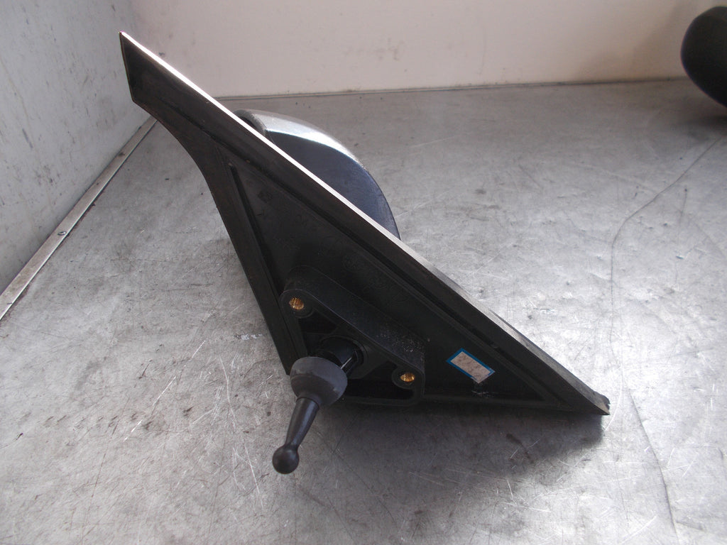 HYUNDAI ACCENT 2003 NS PASSENGER SIDE MANUAL WING MIRROR BLACK