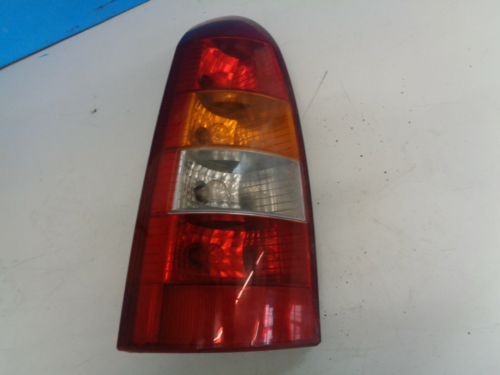 VAUXHALL ASTRA 2002 MK4 REAR NS PASSENGER SIDE REAR TAIL LIGHT