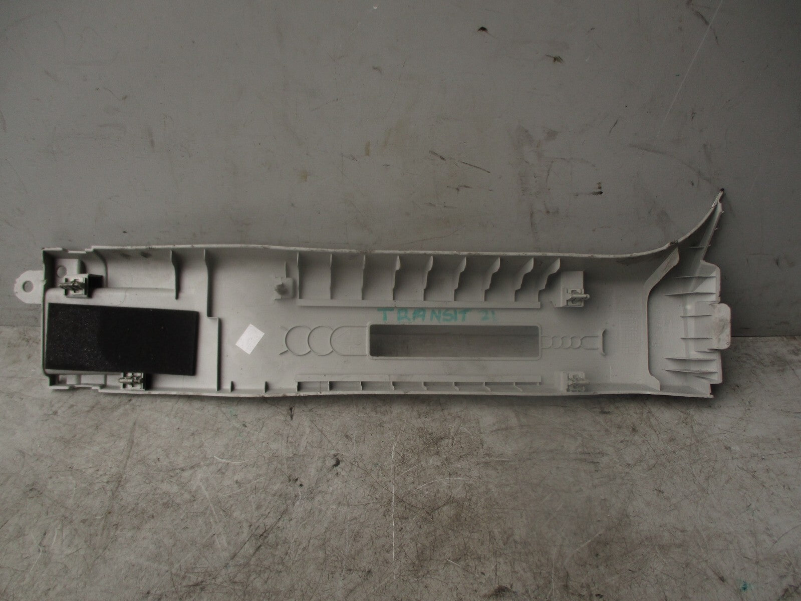 2021 FORD TRANSIT 350 MK8 NSF PASSENGER FRONT UPPER B PILLAR TRIM BK31V243W01A