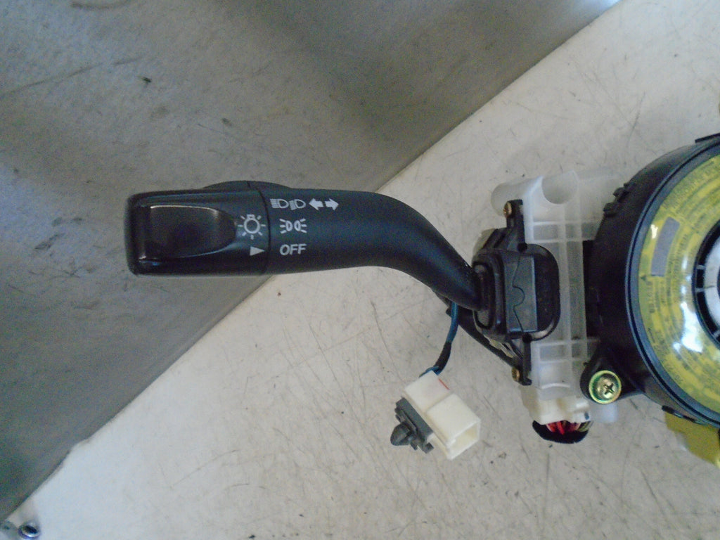 MAZDA PREMACY 2003 SWITCH WIPER INDICATOR STALK SQUIB