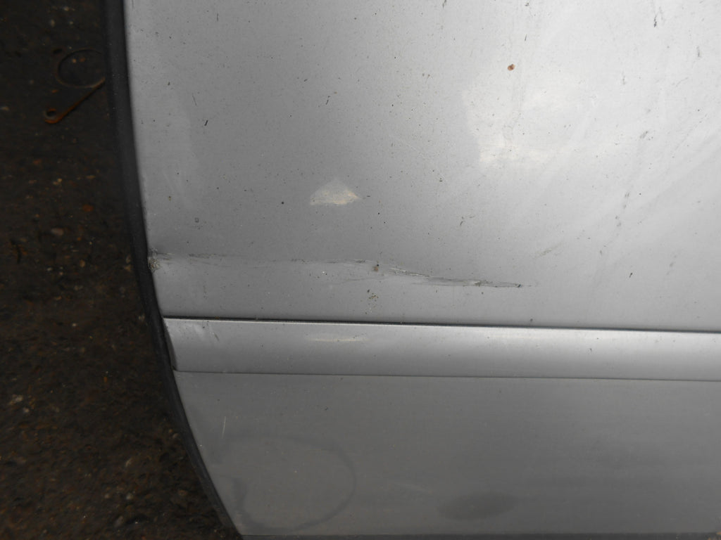 AUDI A6 C5 4B (MK2) SALOON NSR PASSENGER SIDE REAR DOOR COMPLETE SILVER