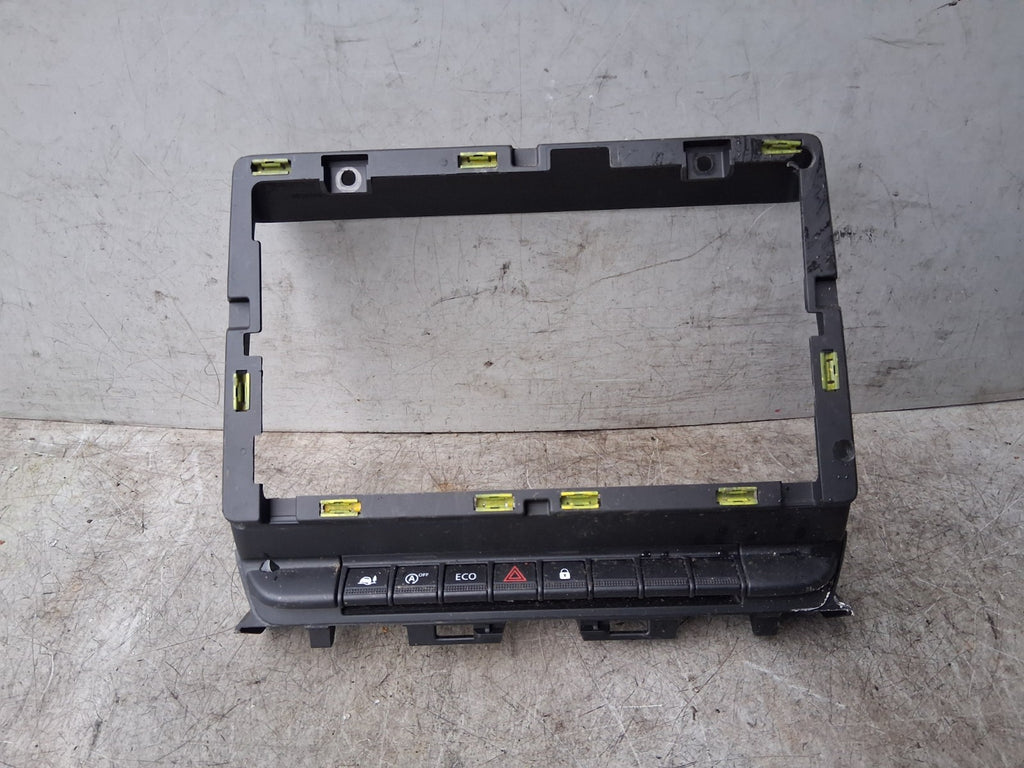 2020 RENAULT MASTER MK3 RADIO CD PLAYER HAZARD BUTTON TRIM COVER 283E81404R