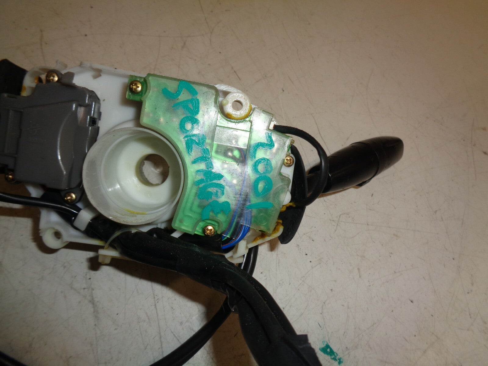 KIA SPORTAGE MK1 2001 2.0 DIESEL HEADLIGHT WIPER INDICATOR STALK UNIT 46731N1001