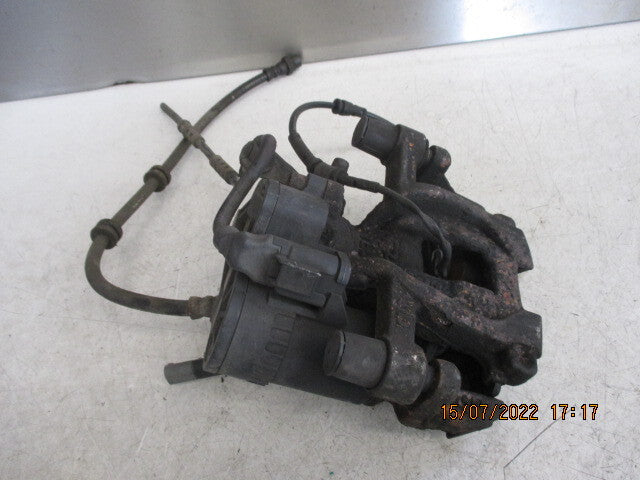 BMW MINI CLUBMAN F54 2016 1.5 OSR DRIVER SIDE REAR BRAKE CALIPER 6798958
