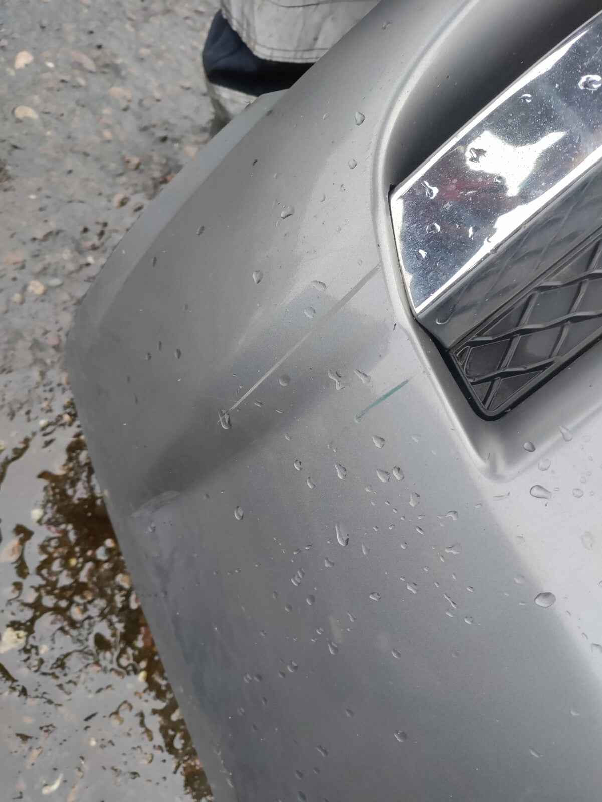 2009 JAGUAR XF X250 FRONT BUMPER WITH GRILL SILVER