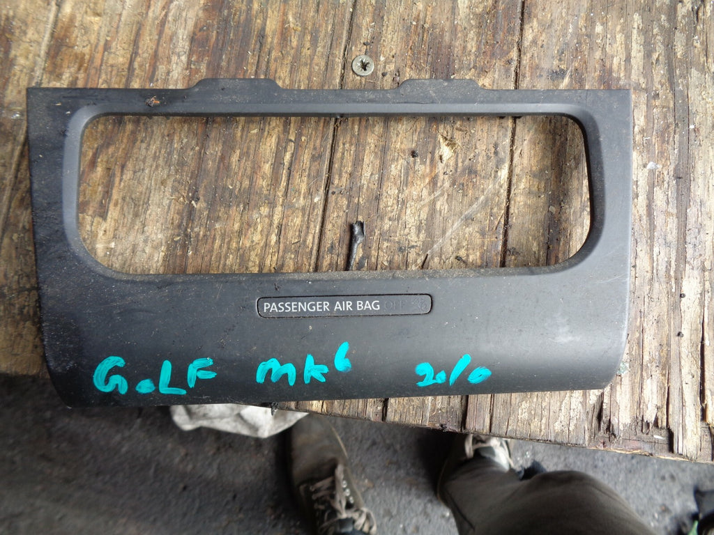VW VOLKSWAGEN GOLF MK6 HEATER CONTROL SURROUND TRIM 5K0858071M