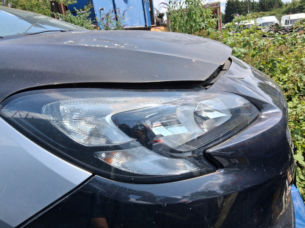 2017 VAUXHALL CORSA E 3 DOOR OS DRIVER SIDE FRONT HALOGEN DRL HEADLIGHT 39108225