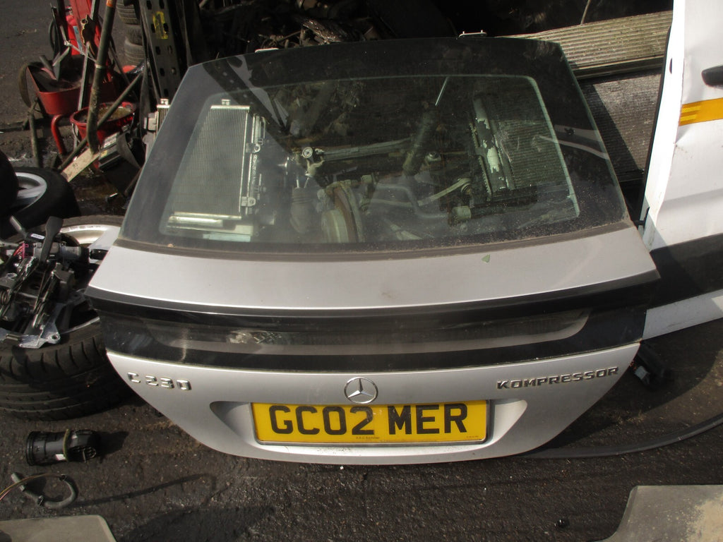 2002 MERCEDES C CLASS COUPE CL203 COMPLETE REAR BOOTLID TAILGATE BOOT SILVER