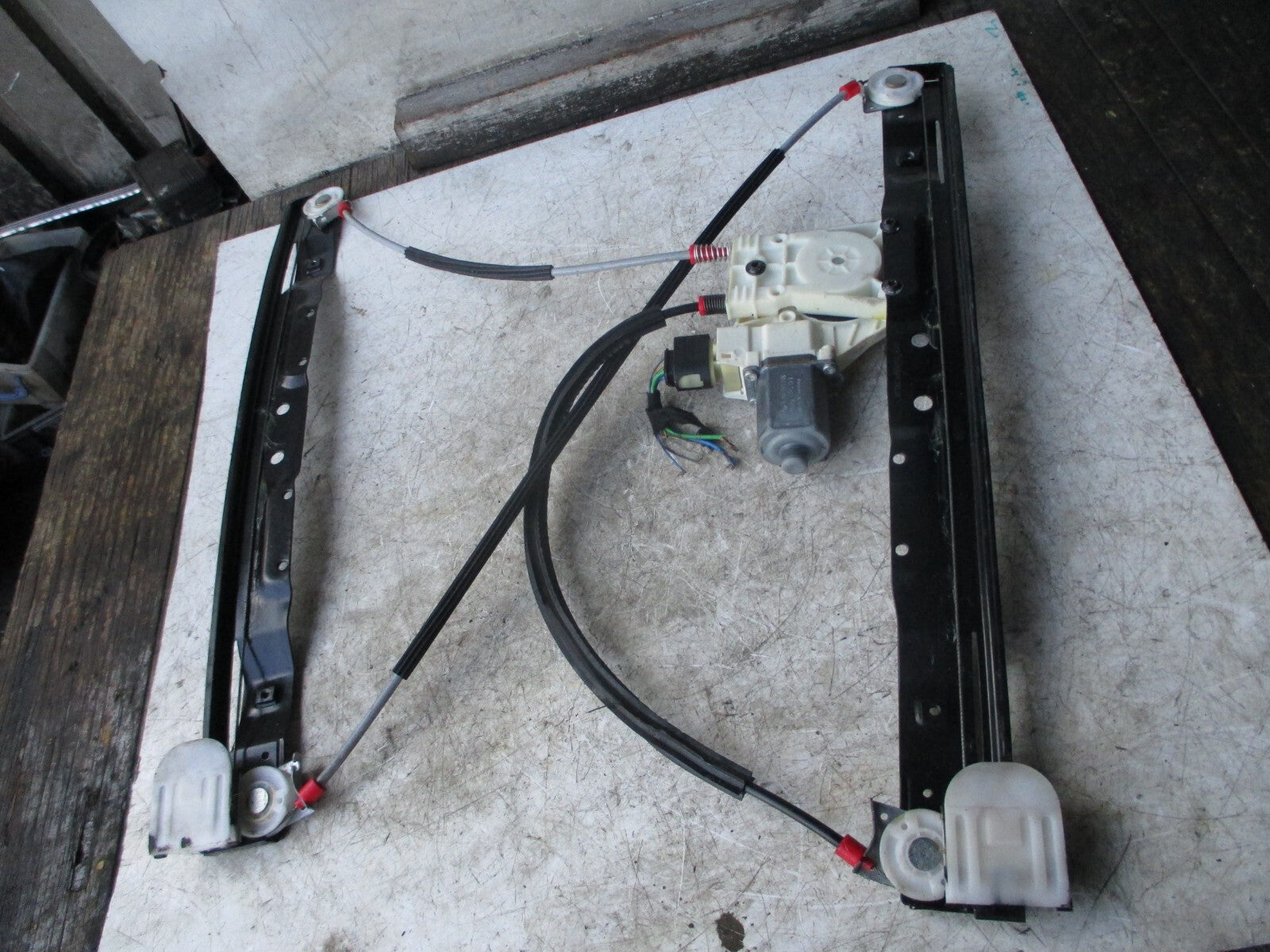 FORD GALAXY MK3 2013 DRIVER SIDE FRONT RIGHT WINDOW MOTOR REGULATOR 0130822286