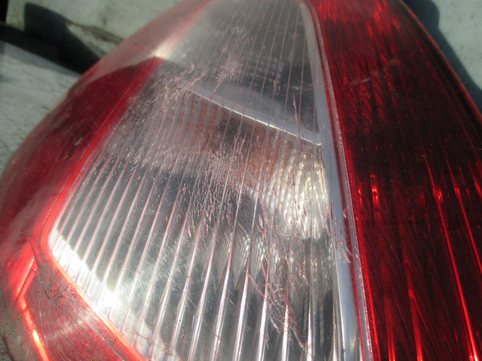RENAULT MEGANE MK2 2005 NSR PASSENGER REAR TAIL LIGHT 8200073236