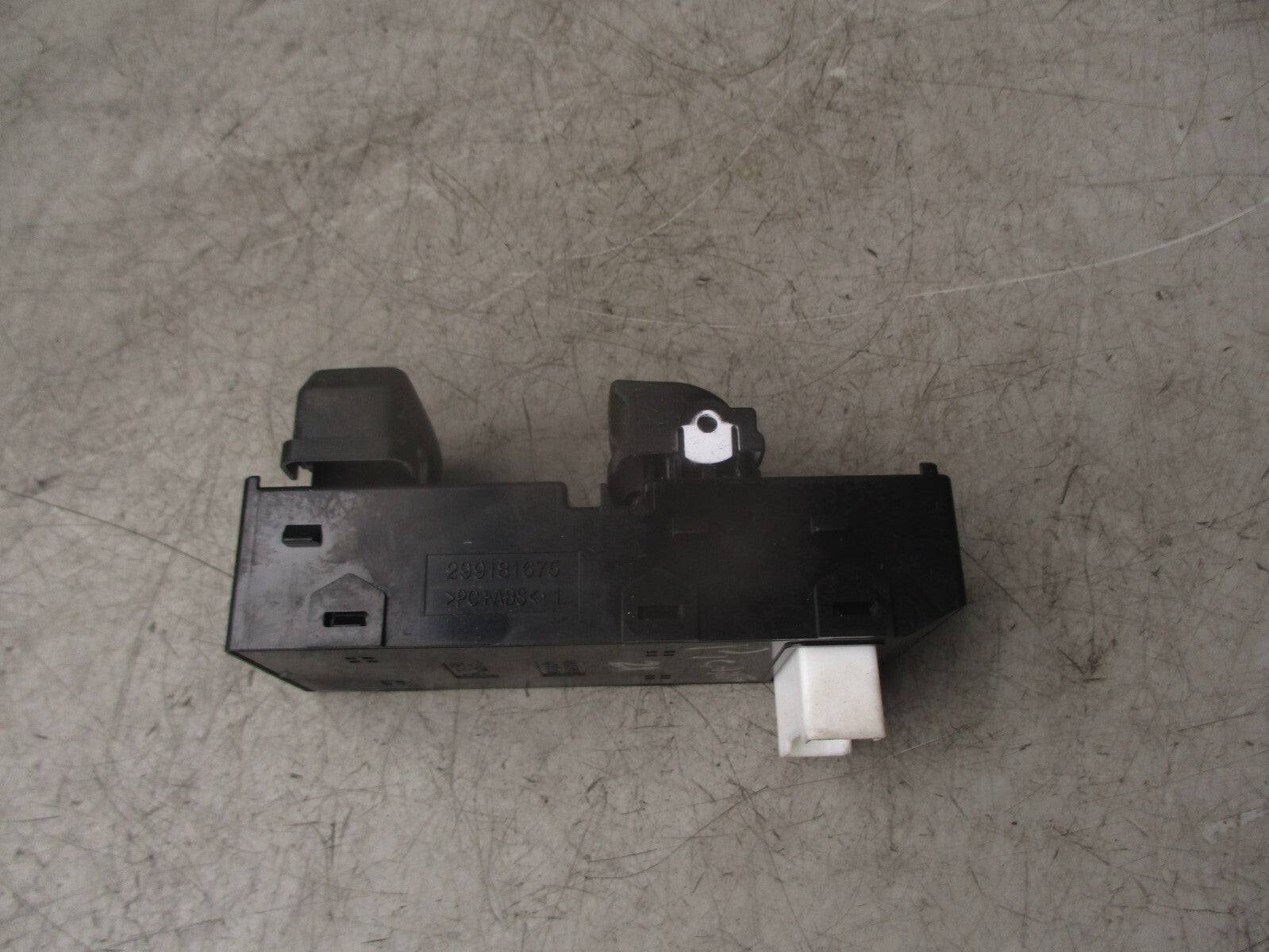 2021 KIA PICANTO MK3 JA OSF DRIVER SIDE FRONT WINDOW SWITCH 93570G6600