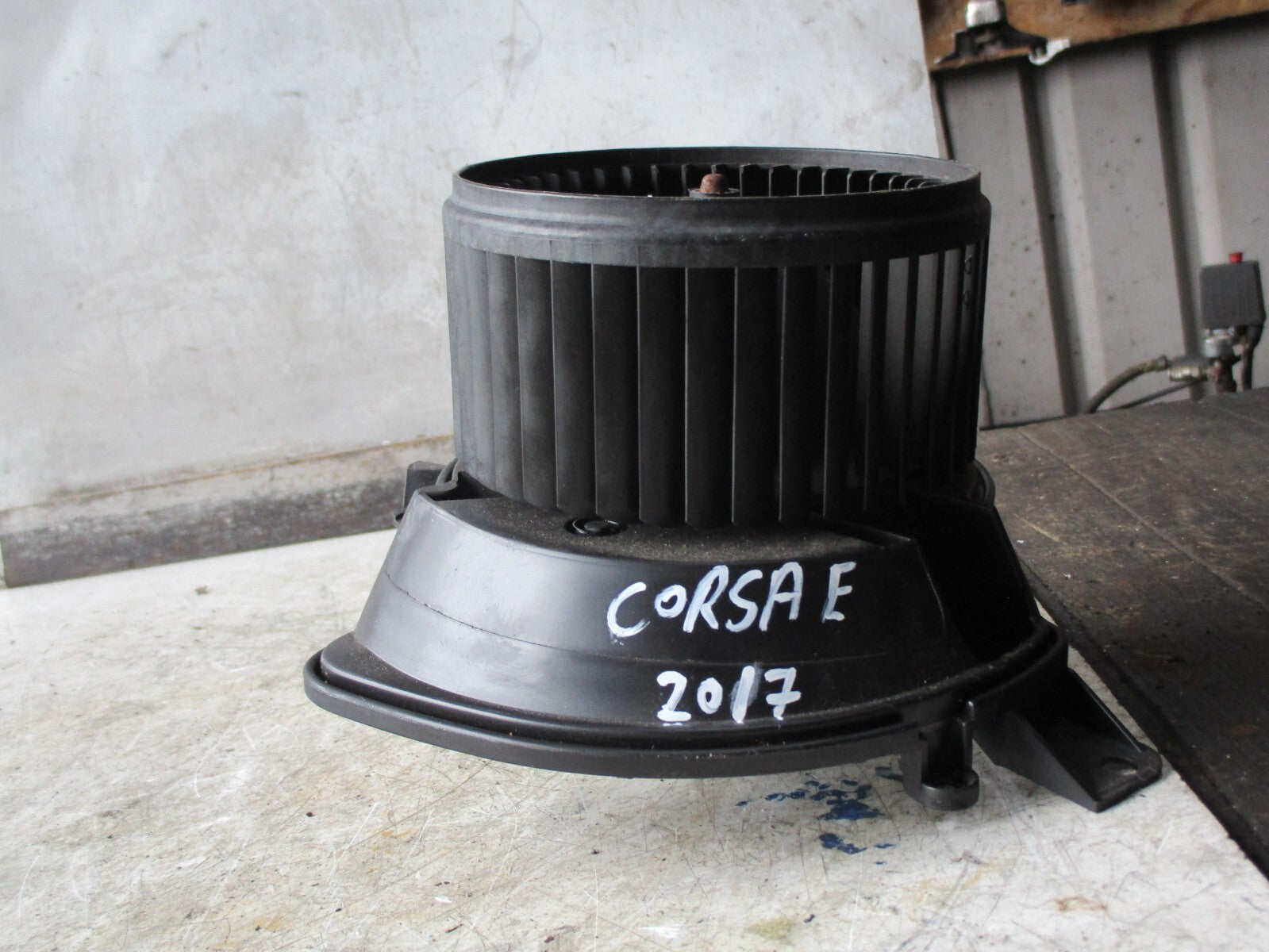 VAUXHALL CORSA E 2017 HEATER BLOWER MOTOR FAN 13335074