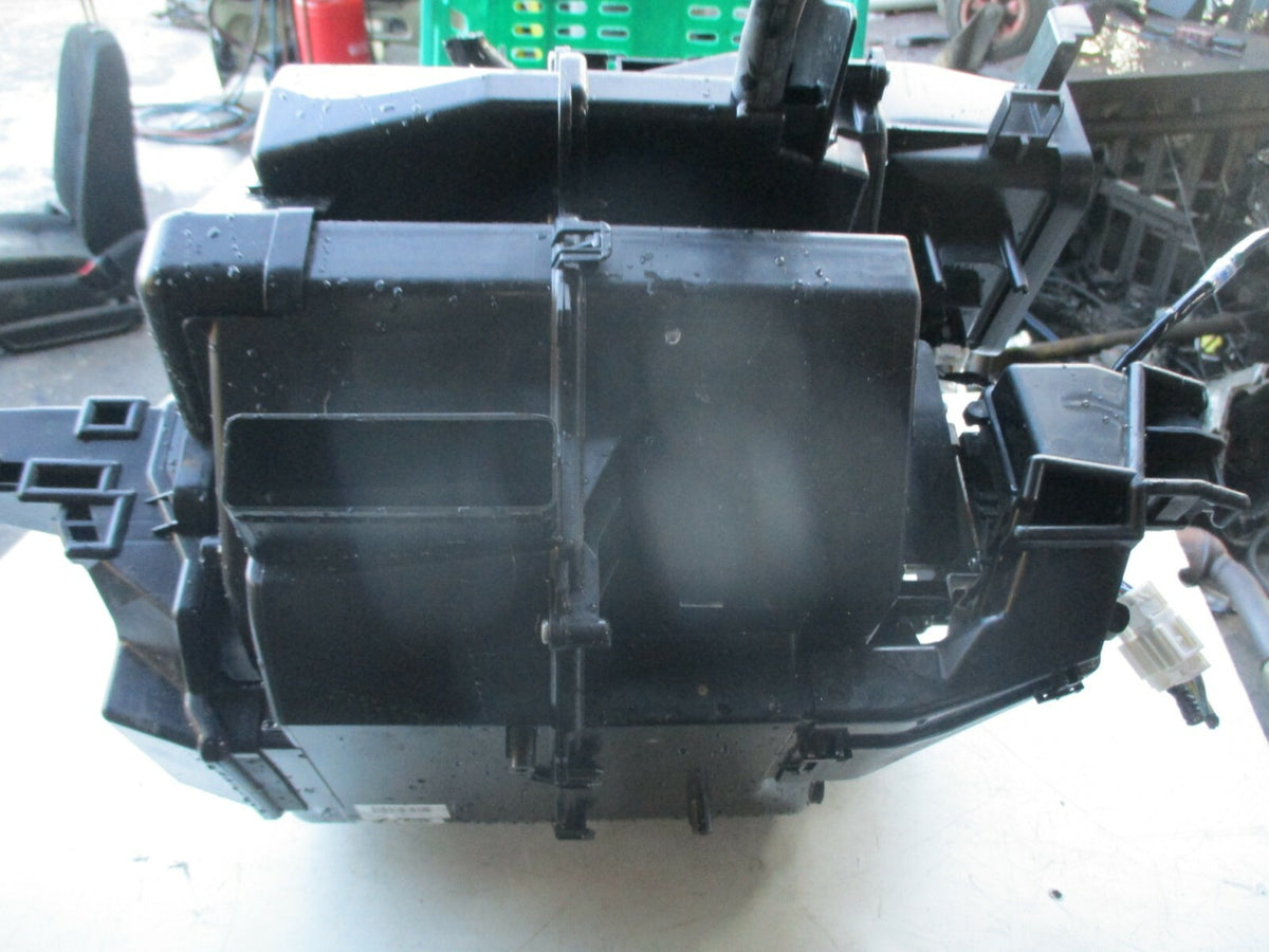 HONDA JAZZ MK4 AUTO 2018 DASH AIR HEATER FAN MATRIX HOUSING BOX TAR-E4 180424