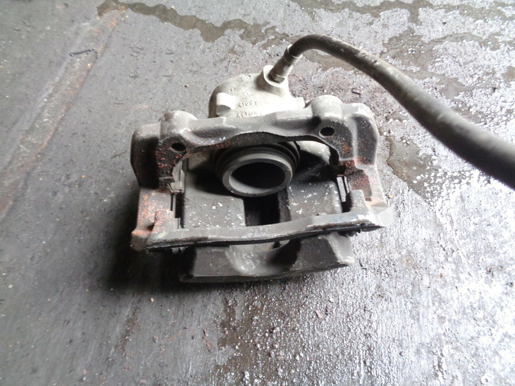 MERCEDES C220 CDI W204 2013 NSF PASSENGER SIDE FRONT BRAKE CALIPER UNIT 4109B