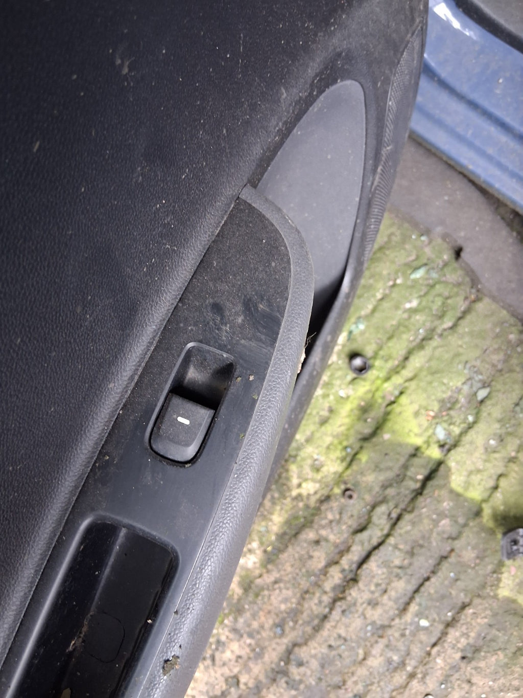 2017 HYUNDAI i10 MK2 NSR PASSENGER SIDE REAR LEFT WINDOW CONTROL SWITCH