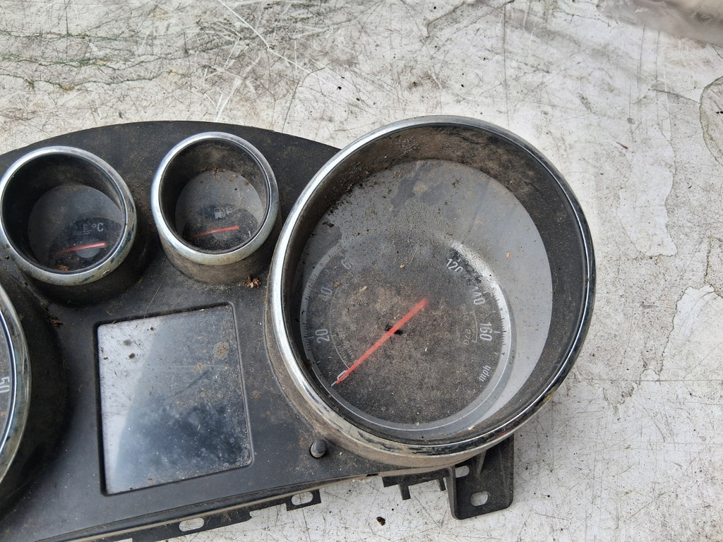 VAUXHALL ASTRA J 2013 1.6 DIESEL SPEEDO SPEEDOMETER INSTRUMENT CLUSTER 13460586