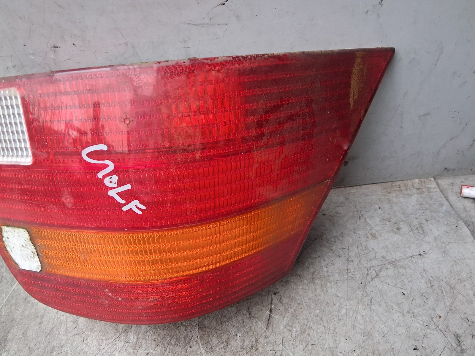 2002 VW VOLKSWAGEN GOLF MK4 NSR PASSENGER SIDE REAR LEFT TAIL LIGHT 1J6945095Q