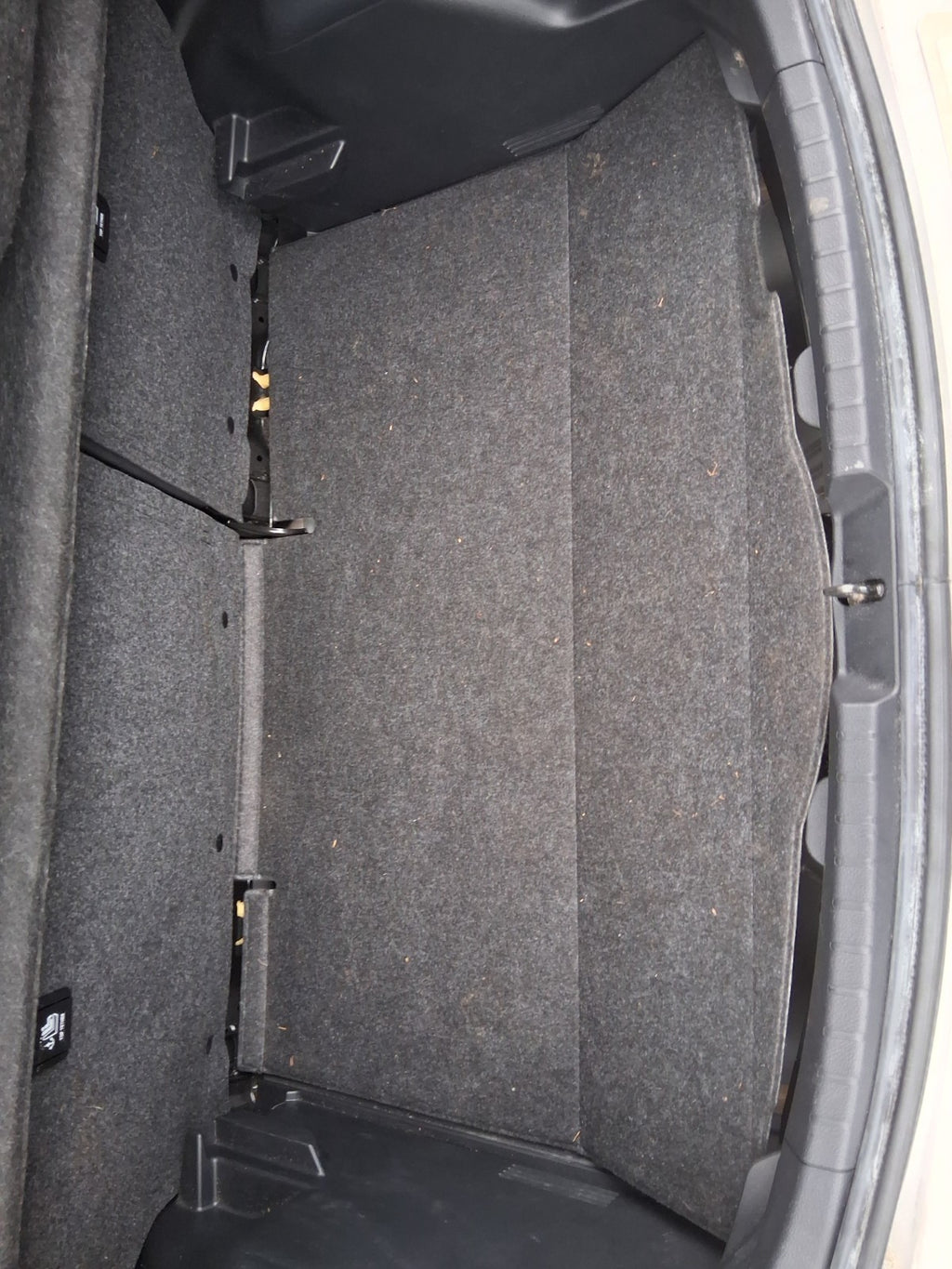 TOYOTA YARIS MK3 2019 REAR LOAD COVER PARCEL SHELF