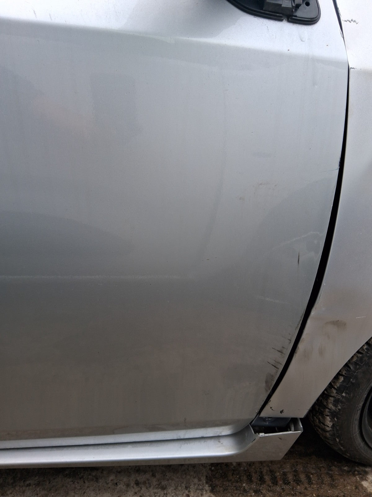2018 TOYOTA PRIUS V PLUS XW40 OSF DRIVER SIDE FRONT RIGHT BARE DOOR SILVER