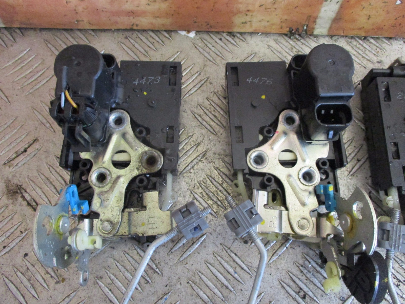 VAUXHALL VIVA 2015 4 X FULL SET NS OS FRONT & REAR DOOR LOCK MECH MECHANISM