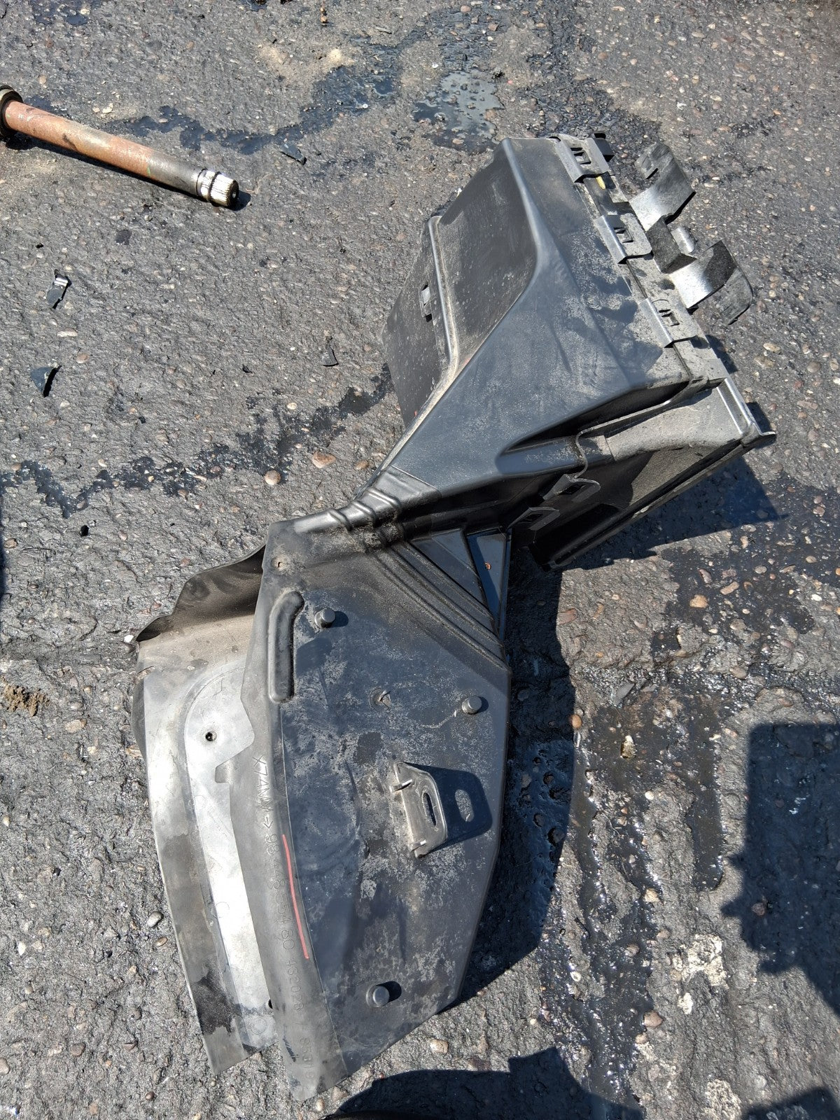 2024 DS AUTOMOBILES DS 7 1.5 DIESEL AIR INTAKE GUIDE DUCT 9828671380