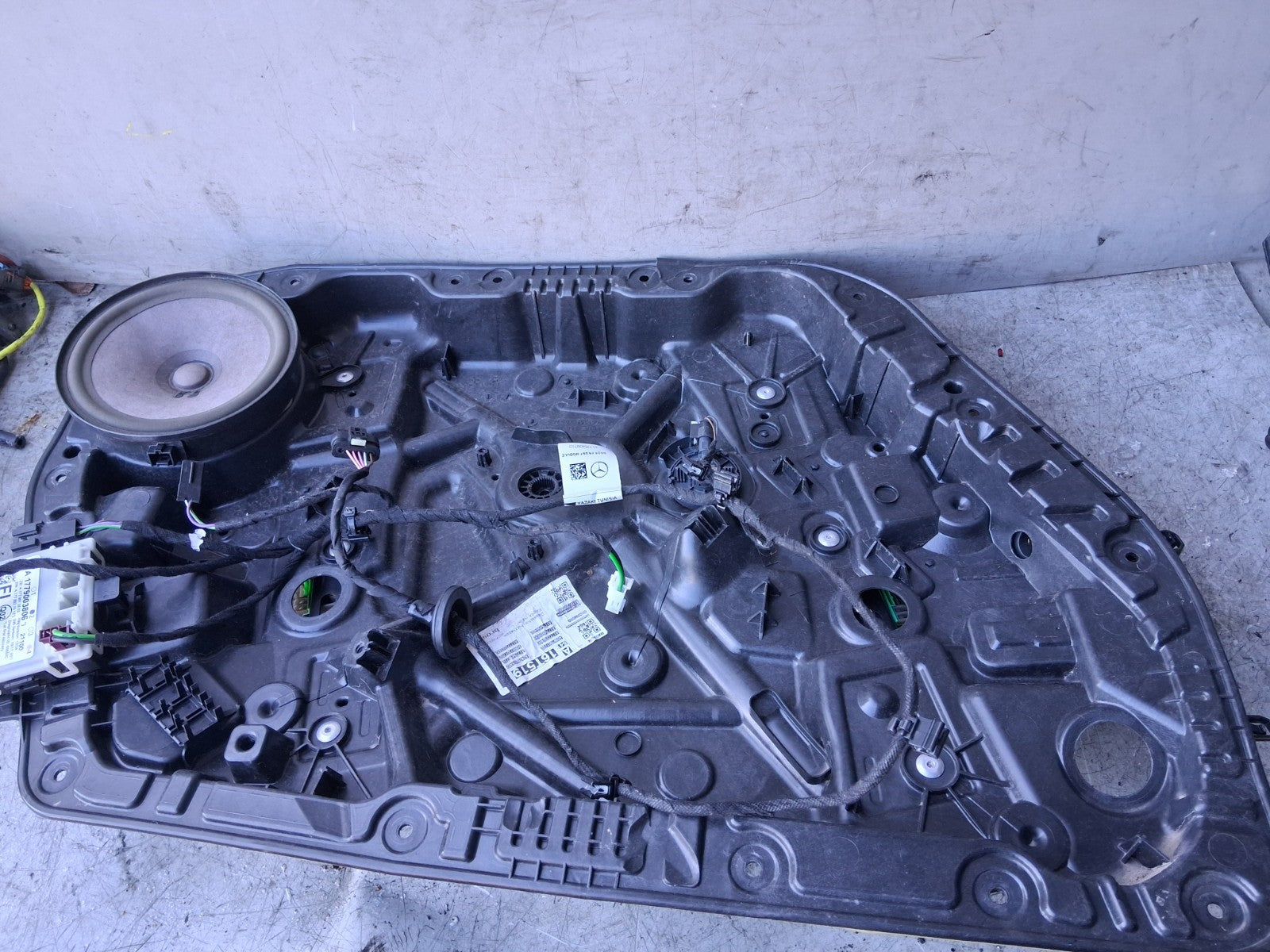 2021 MERCEDES A CLASS V177 NSF PASSENGER FRONT WINDOW REGULATOR & DOOR MODULE