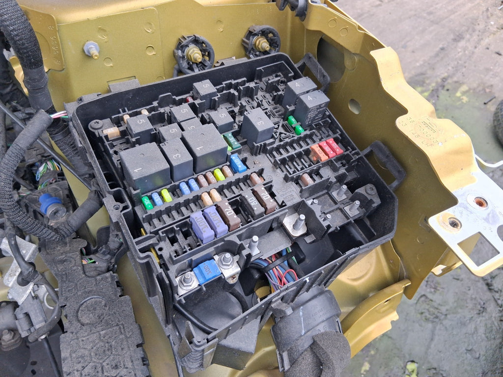 2023 VAUXHALL ASTRA L ESTATE FUSE BOX RELAY BOX