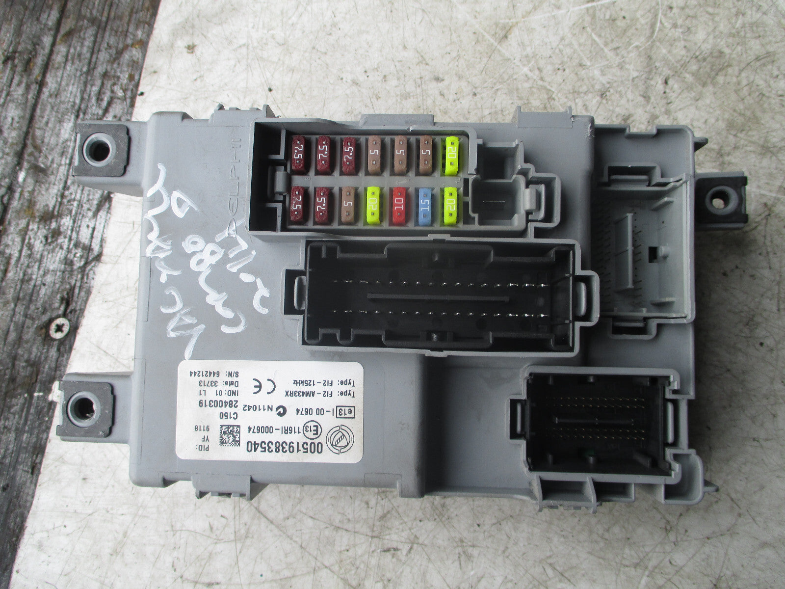 VAUXHALL COMBO D 2014 FUSE BOX MODULE UNIT 519383540