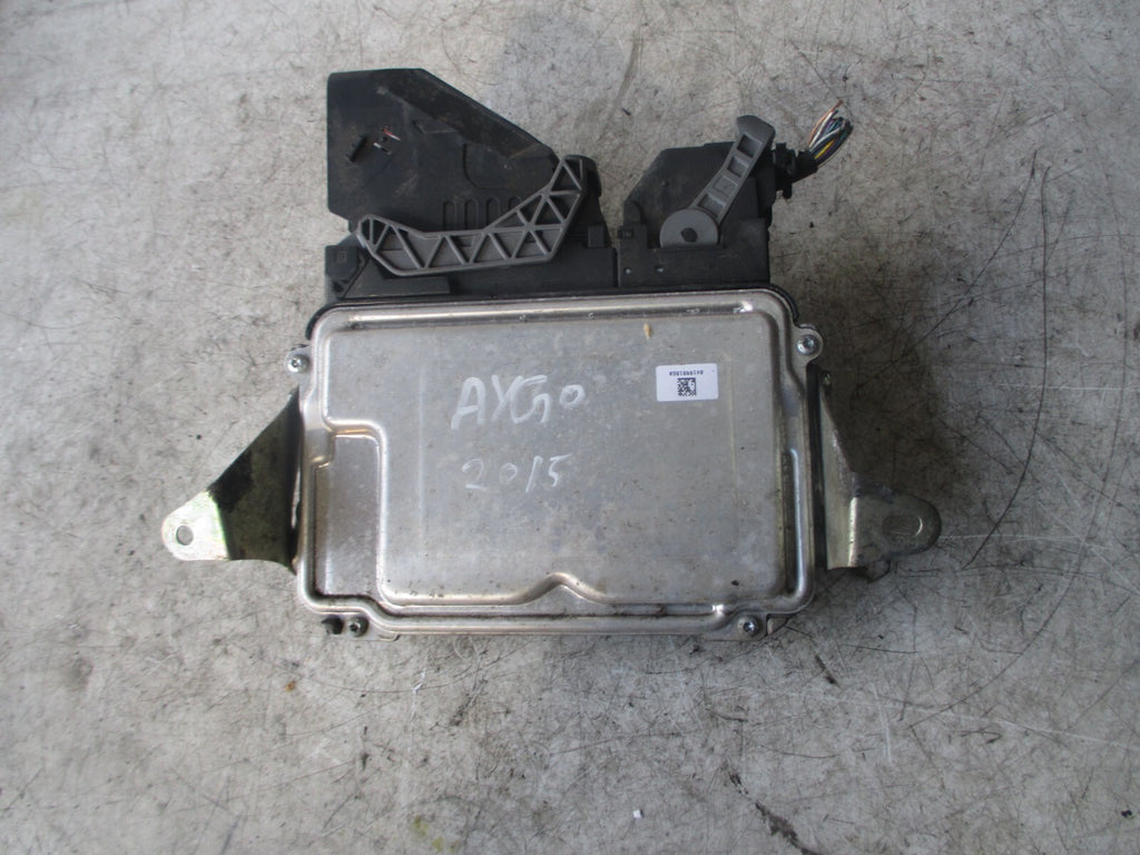 TOYOTA AYGO 2015 ENGINE ECU MODULES 896610H390