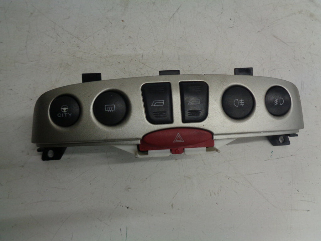 FIAT GRANDE PUNTO HATCHBACK HAZARD LIGHT SWITCH