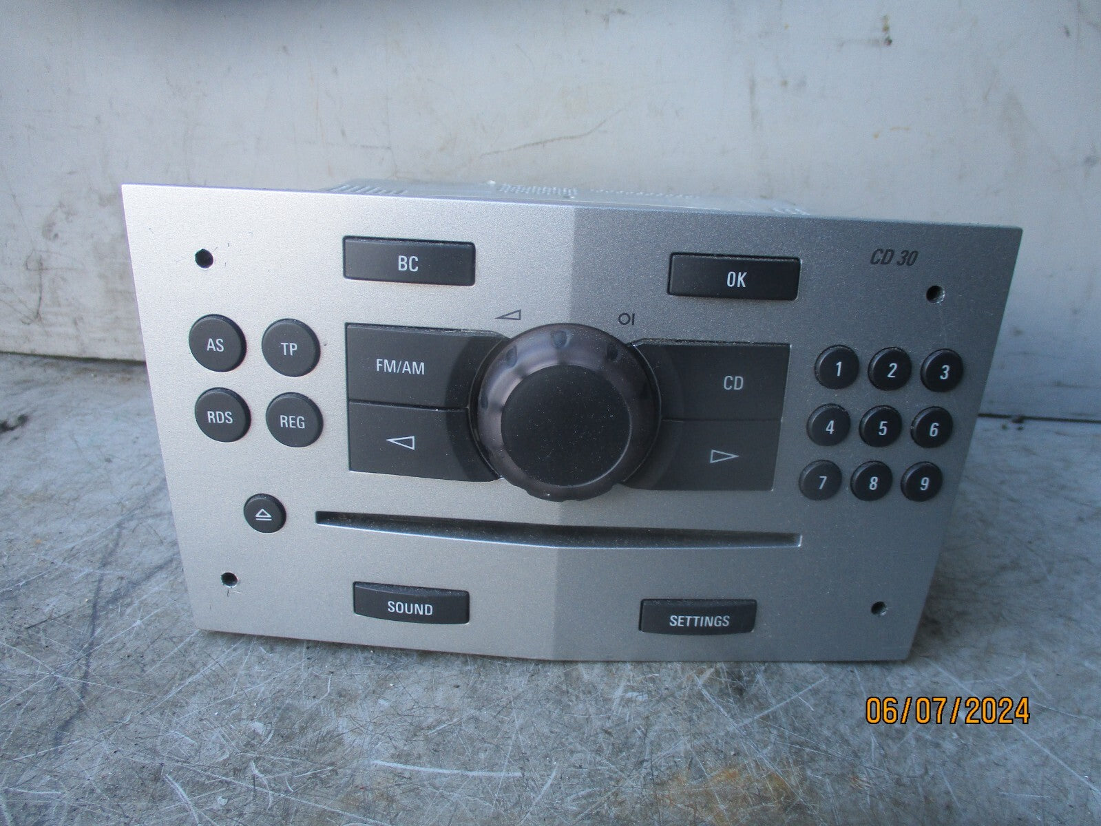 VAUXHALL CORSA D 2011 RADIO CD PLAYER STEREO HEAD UNIT 13357119
