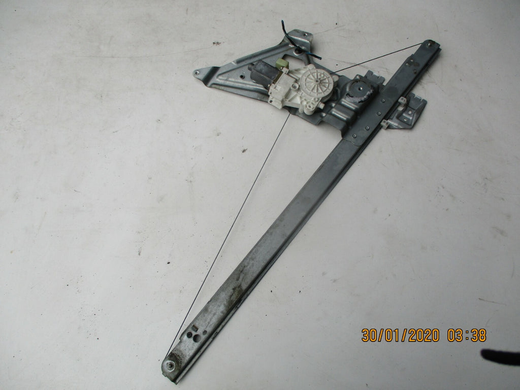 MERCEDES SPRINTER W906 2013 OSF DRIVER FRONT WINDOW REGULATOR MOTOR A9067200146