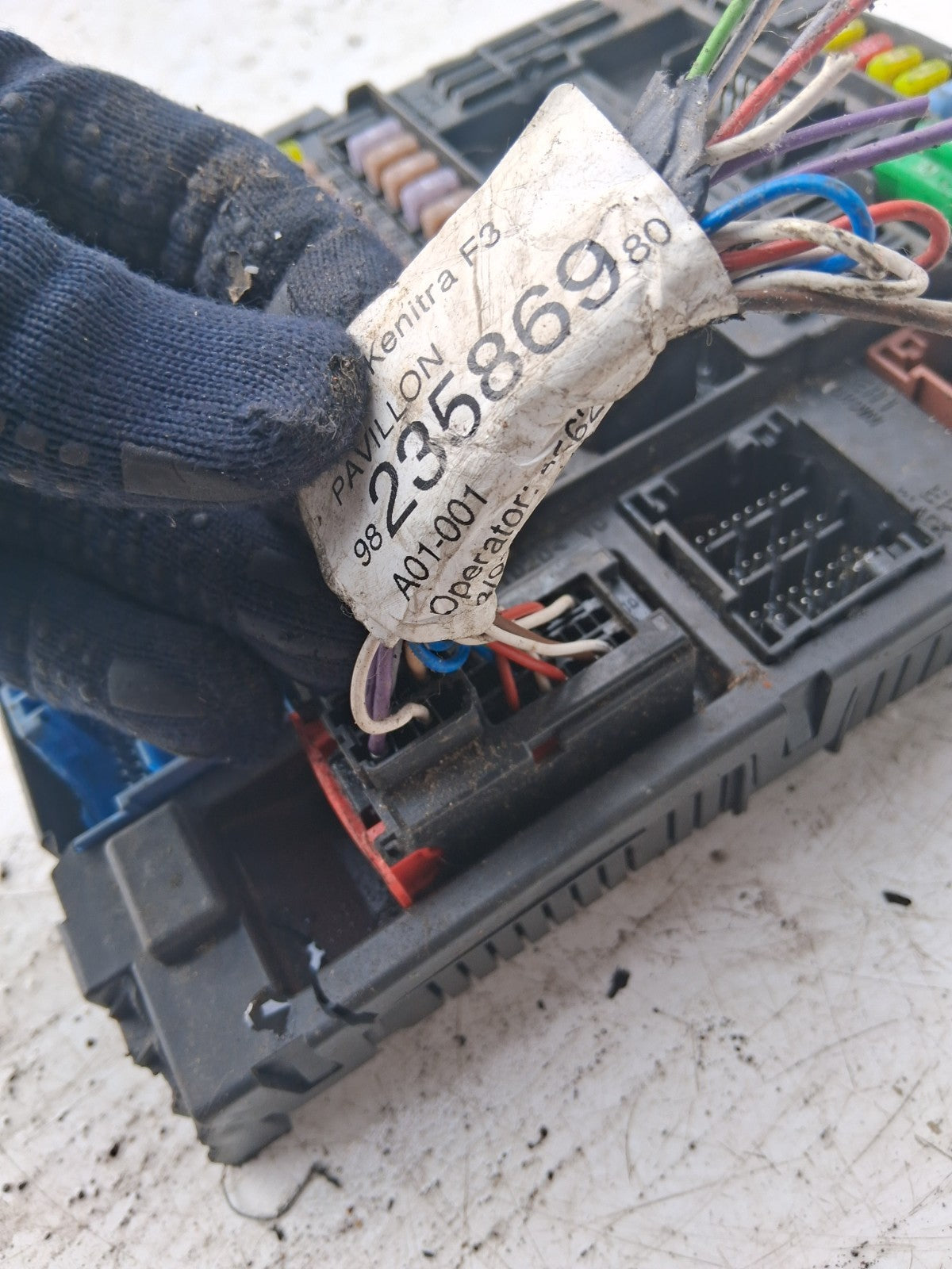 PEUGEOT 308 MK2 2018 FUSE BOX BCU BODY CONTROL UNIT 981985128001