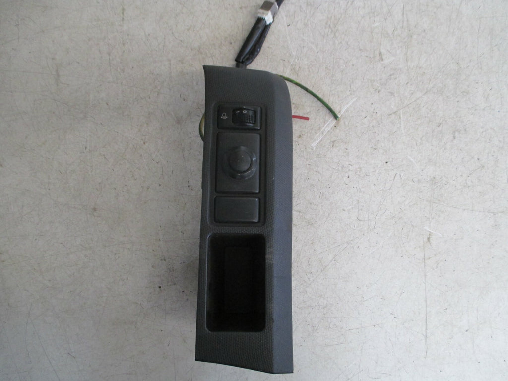 NISSAN MICRA K12 2002-2010 HEADLIGHT AND WING MIRROR ADJUSTER SWITCH 68485AX600