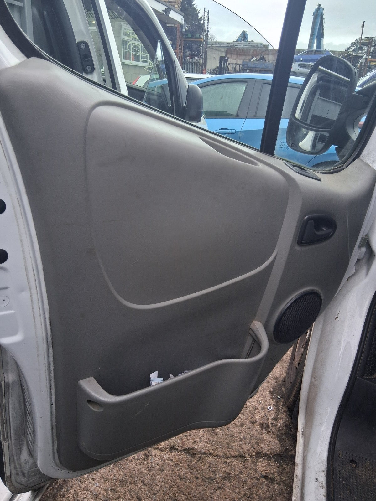 2014 VAUXHALL VIVARO MK1 NSF PASSENGER SIDE FRONT LEFT DOOR CARD PANEL