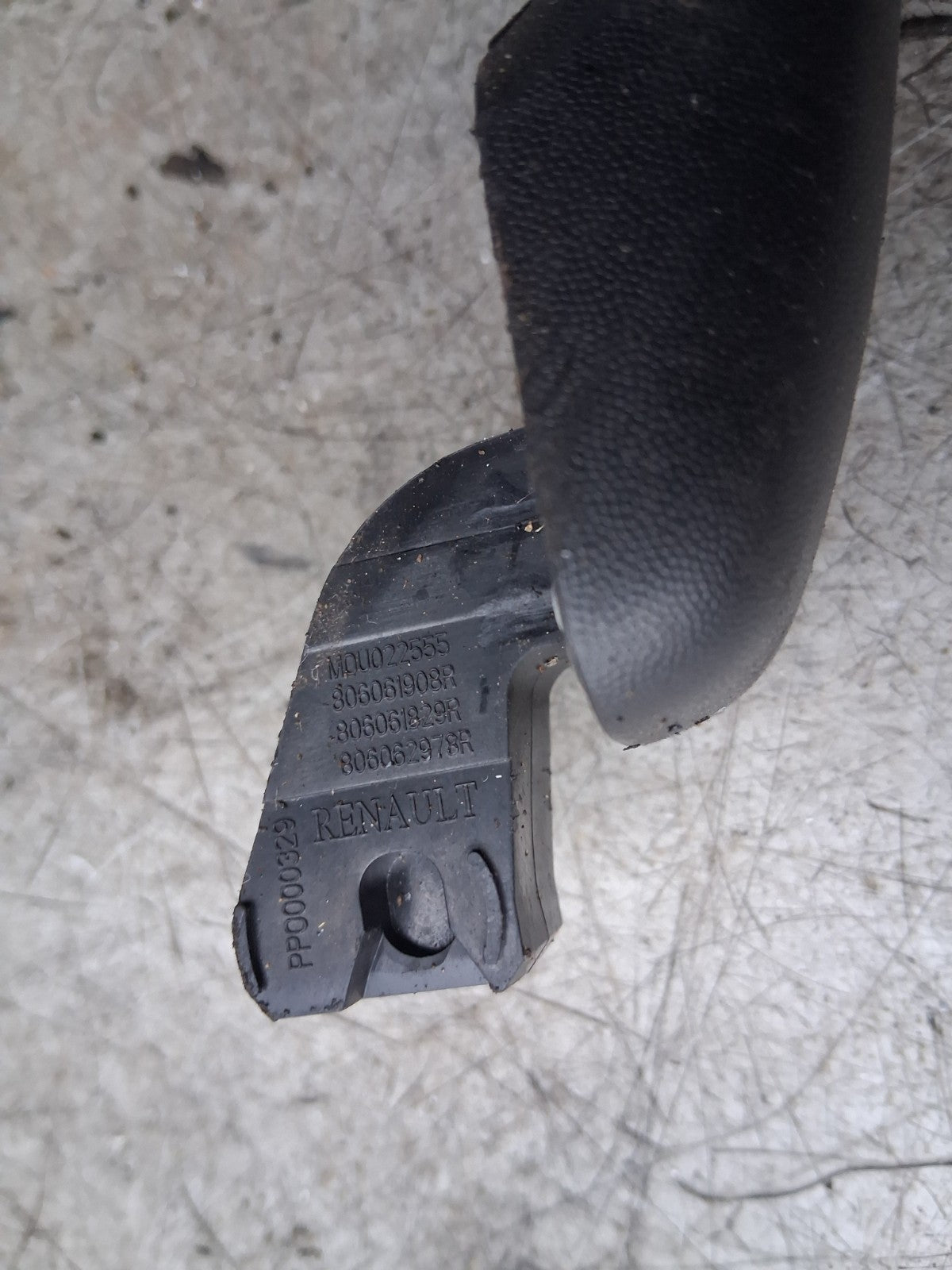 2020 RENAULT MASTER MK3 NSF PASSENGER SIDE FRONT LEFT DOOR HANDLE 806061908R