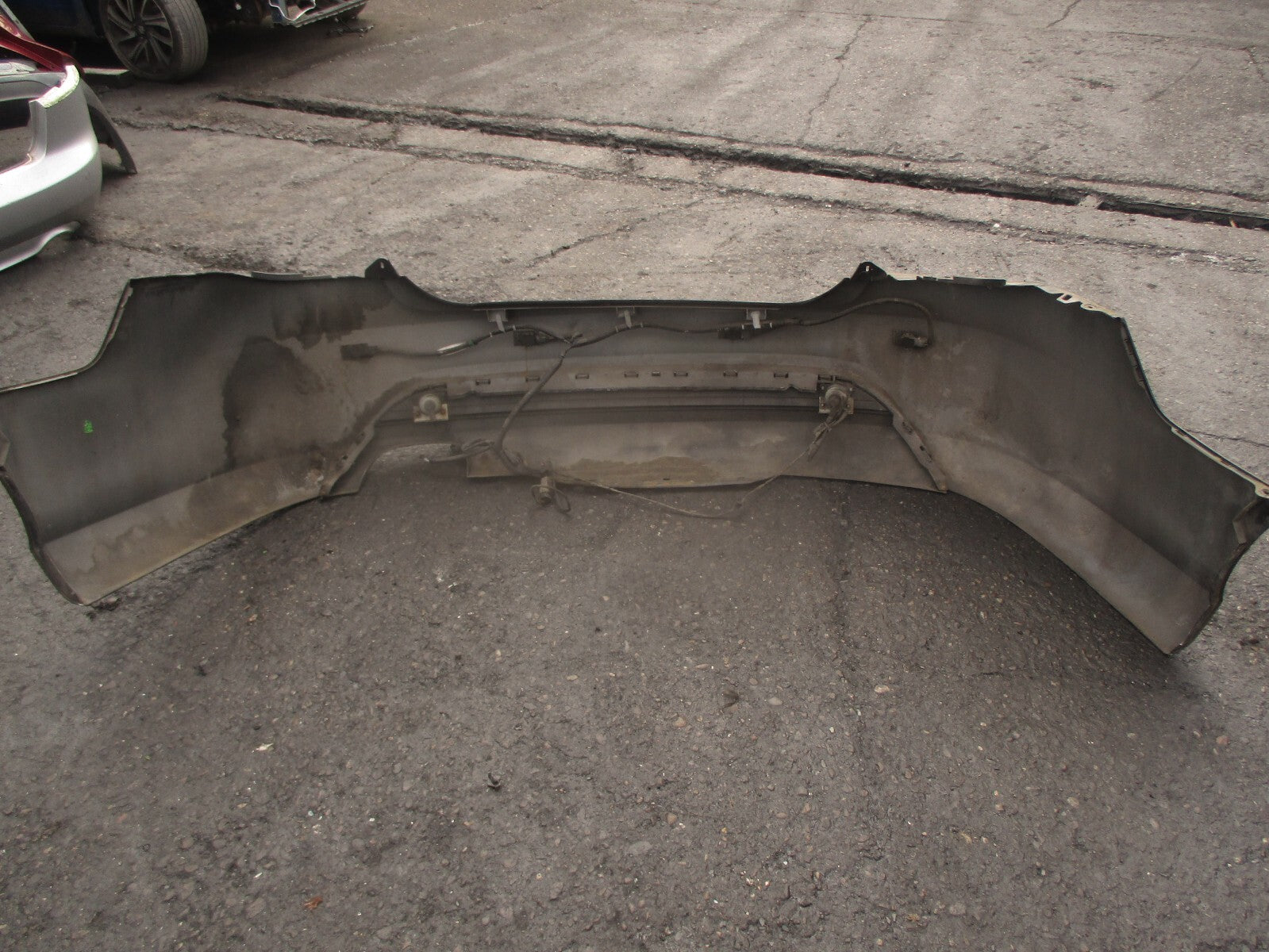 2010 FORD DORCHESTER COLEMAN MILNE REAR BUMPER COMPLETE BLACK