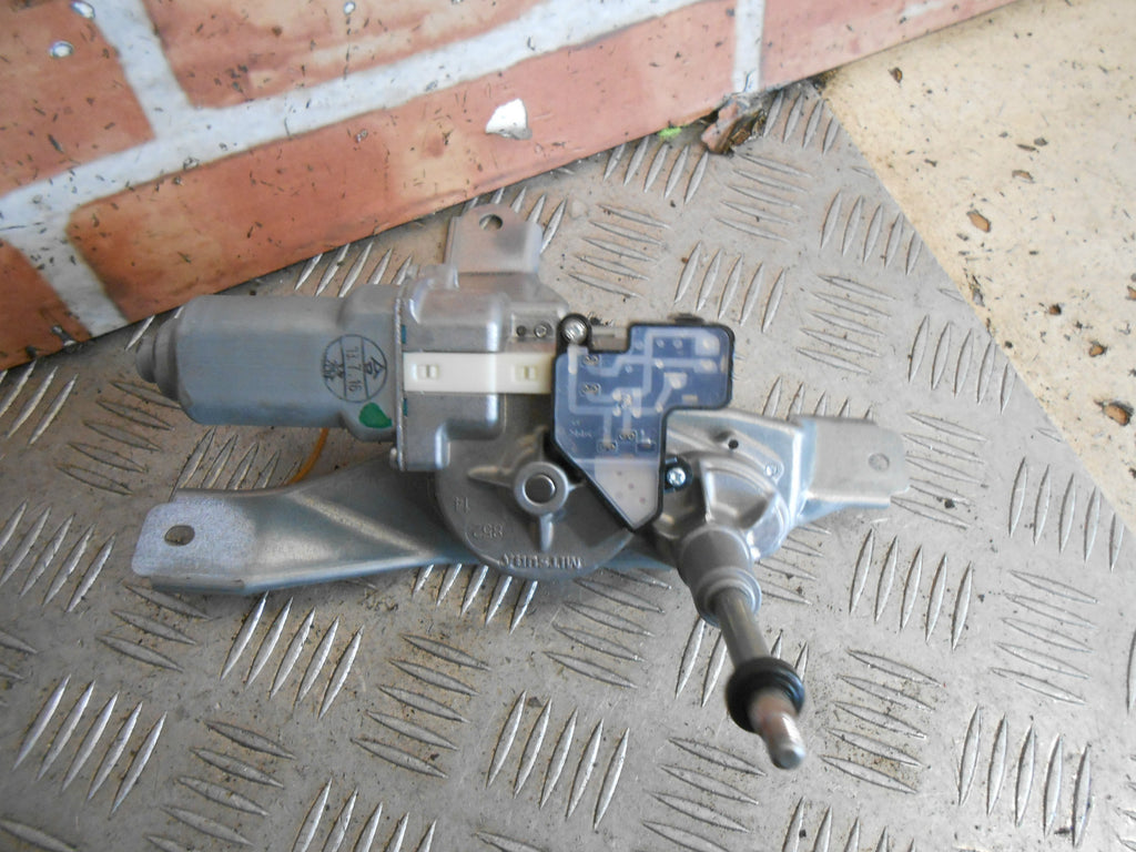 MAZDA 2 DE 2010 5 DOOR REAR BOOT TAILGATE WINDOW WIPER MOTOR