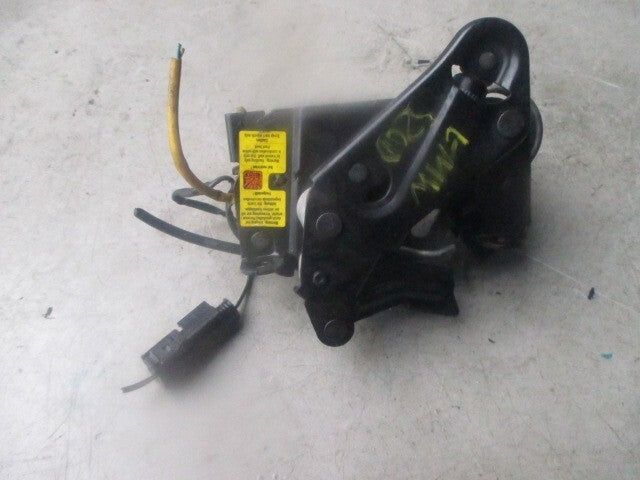 2012 BMW S20D BONNET LOCK 7184441