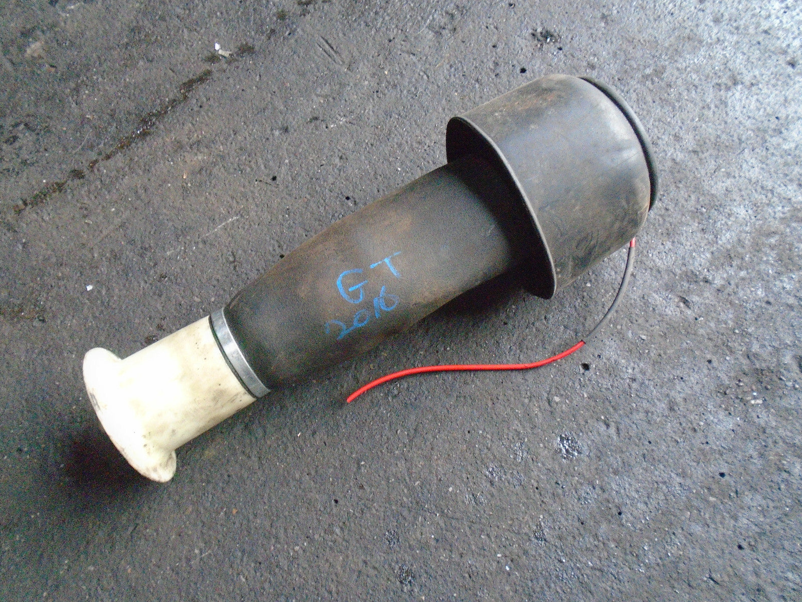 BMW 5 SERIES GT F07 2016 PNEUMATIC SPRING AIR INTAKE TUBE NS PASSENGER REAR