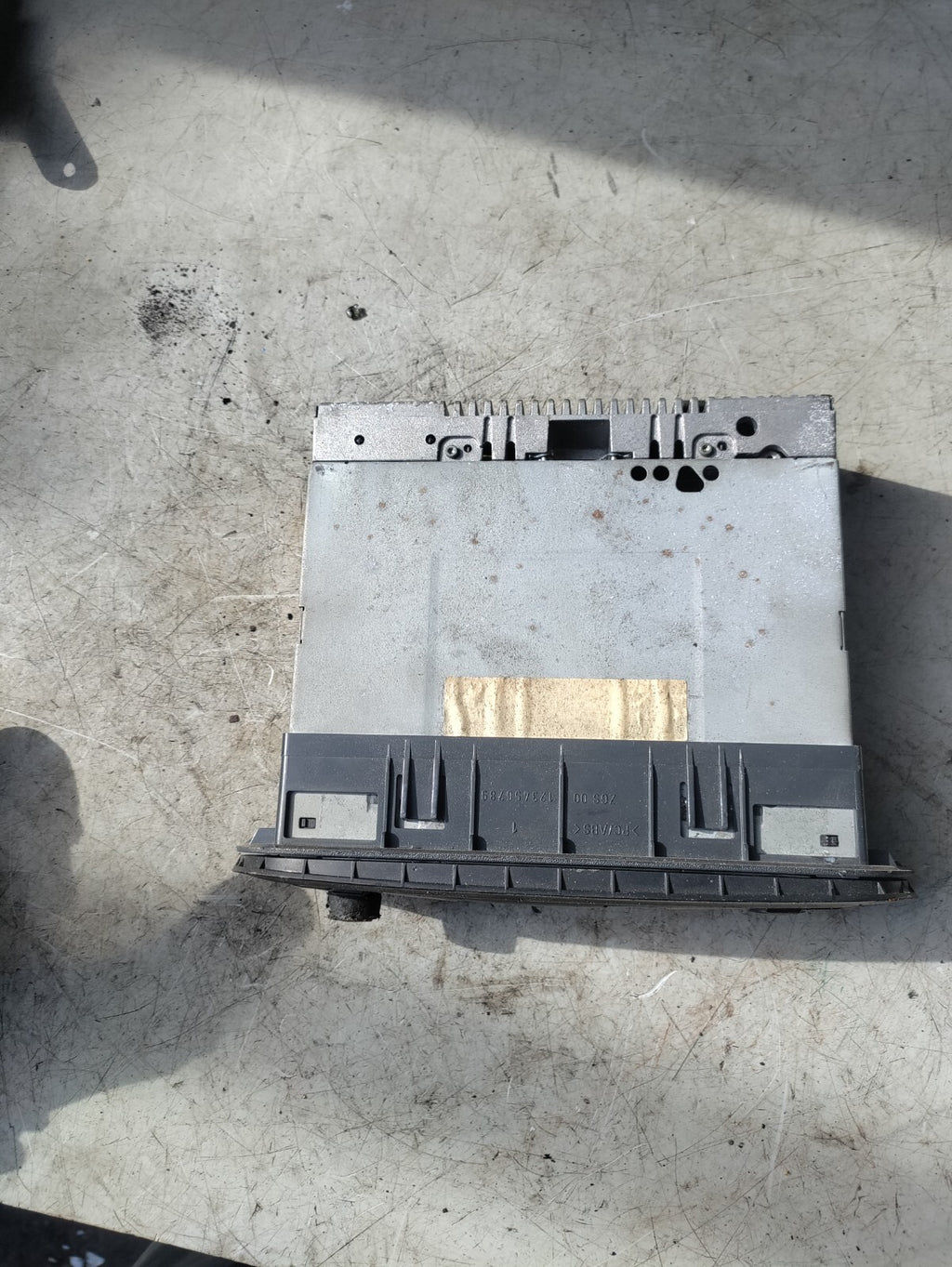 MERCEDES BENZ 2010 VITO FM RADIO PLAYER A0048201686