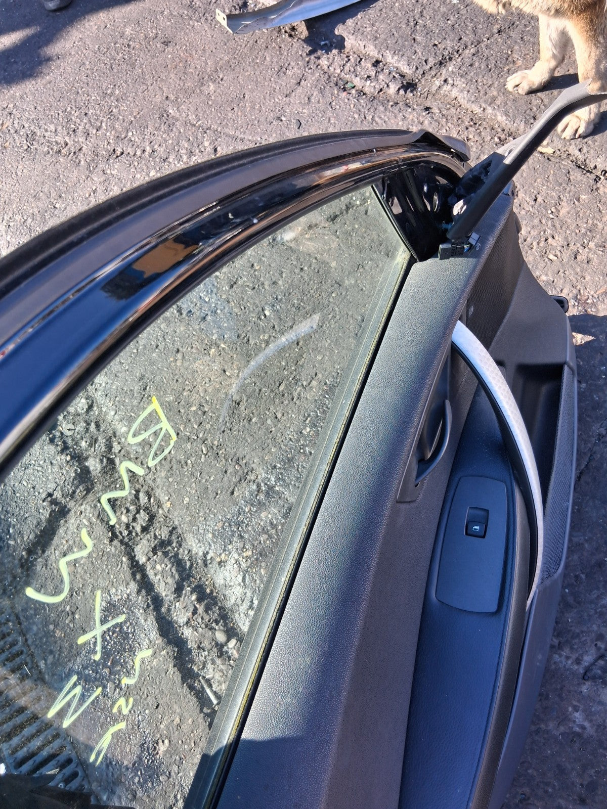 2004 BMW X3 E83 NSR PASSENGER SIDE FRONT LEFT COMPLETE DOOR BLACK