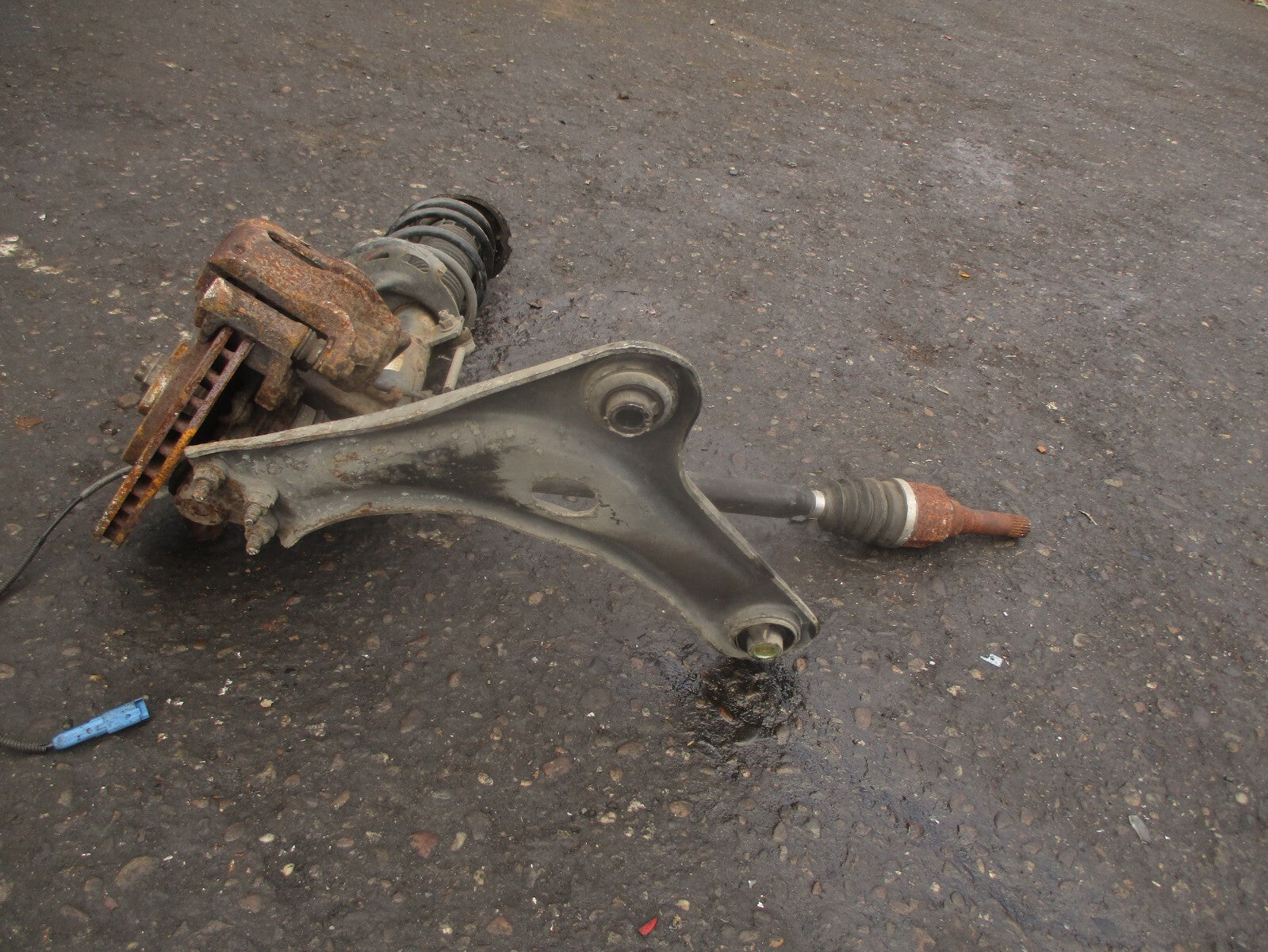 2018 CITROEN C3 MK3 1.2 PETROL OS DRIVER FRONT LEG SHOCK WHEEL HUB DRIVESHAFT