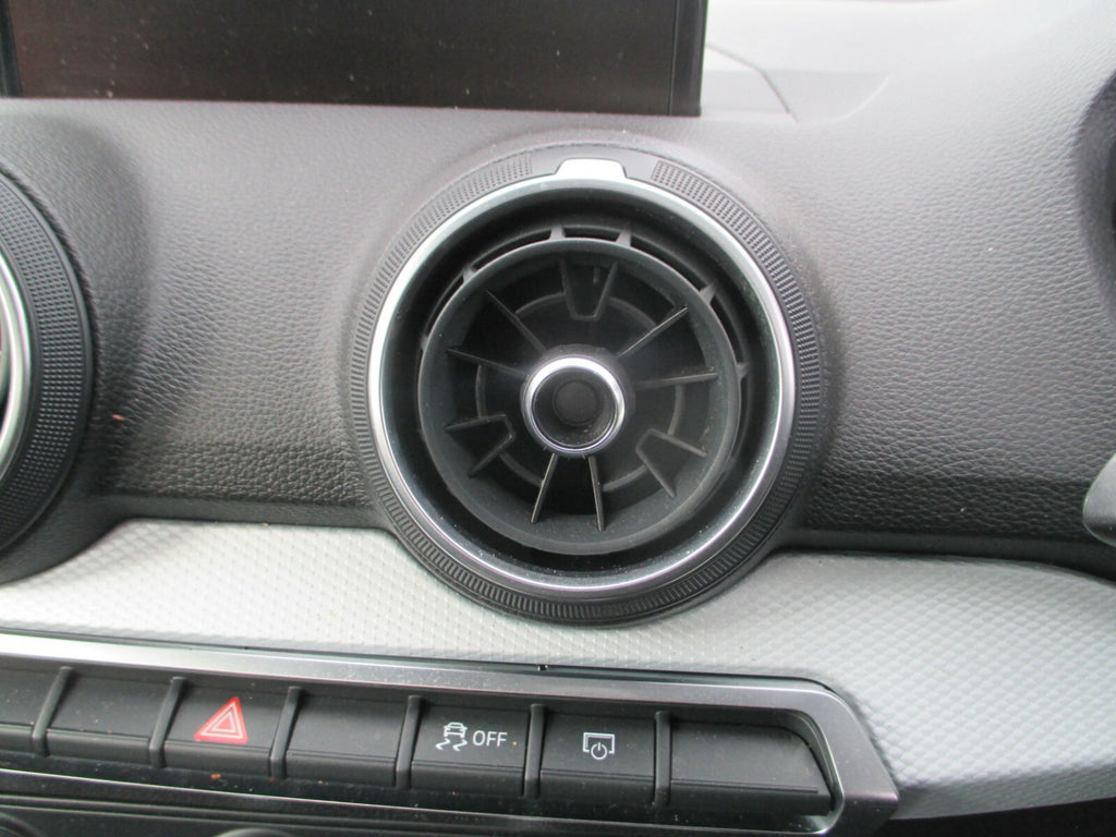 AUDI Q2 MK1 2020 1 X OS DRIVER SIDE CENTRE ROUND CIRCLE AIR BLOWER VENT UNIT