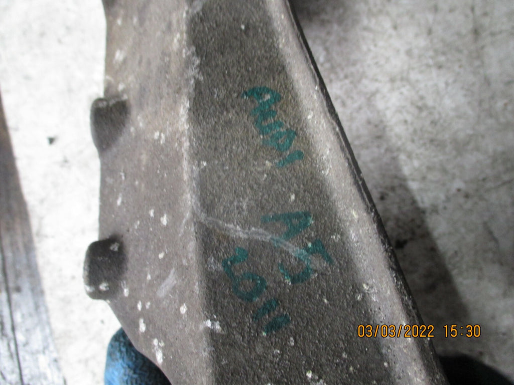 AUDI A5 8T 2011 2.0 TDI GEARBOX MOUNT CRADLE BRACKET 8K0399263AF