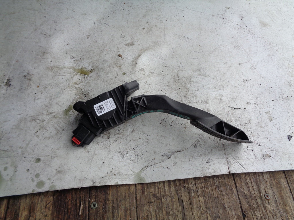 VW VOLKSWAGEN GOLF MK7 2015 ACCELERATOR THROTTLE PEDAL 5Q2723503D